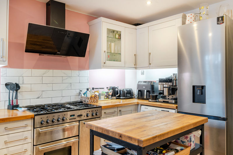 Kitchen- click for photo gallery